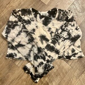 JOAH BROWN Cropped Tie dye Sweatshirt OS fits like a small/medium